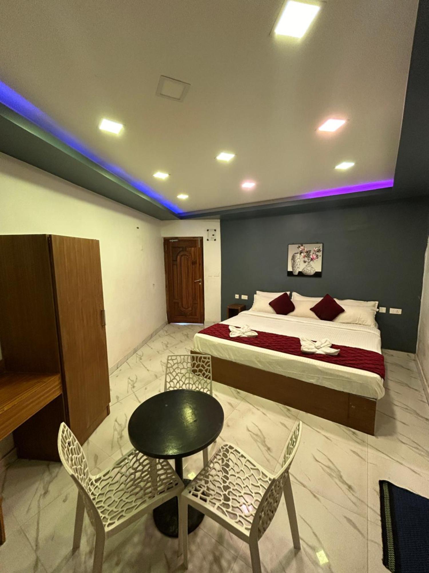 G Hotel Kottakuppam Buitenkant foto